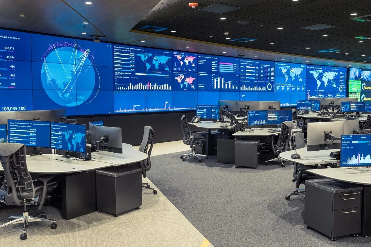 How Much Does an Aircraft Dispatcher Make?